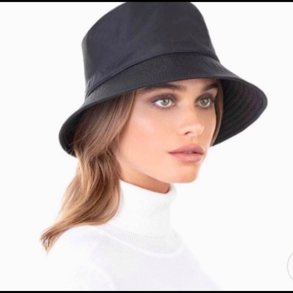 🌷HP🌷🆕 Trendy Black Bucket Hat